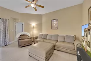 8119 NW 17th Manor, Plantation, FL 33322 - Photo 2