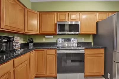 8119 NW 17th Mnr #8119, Plantation, FL 33322 - Photo 12