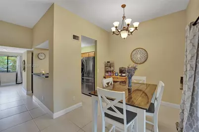 8119 NW 17th Mnr #8119, Plantation, FL 33322 - Photo 6