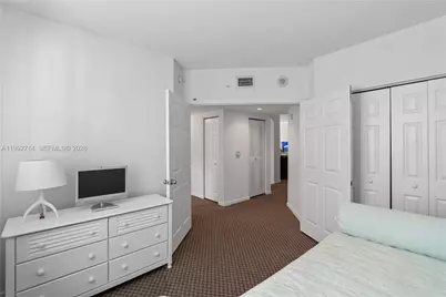 17100 N Bay Rd #1301, Sunny Isles Beach, FL 33160 - Photo 18