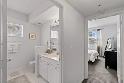 17100 N Bay Rd #1301, Sunny Isles Beach, FL 33160 - Photo 22