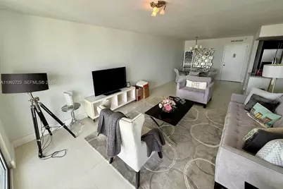 2780 NE 183rd St #2107, Aventura, FL 33160 - Photo 2