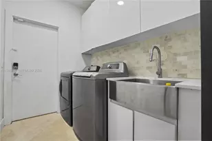 2569 Eagle Run Ln, Weston, FL 33327 - Photo 60