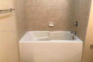 3001 NE 185th St, Aventura, FL 33180 - Photo 8