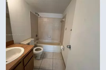 1024 Twin Lakes Dr #21-F, Coral Springs, FL 33071 - Photo 8