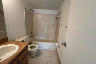 1024 Twin Lakes Dr, Coral Springs, FL 33071 - Photo 8
