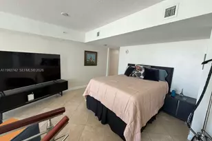 41 SE 5th St, Miami, FL 33131 - Photo 18