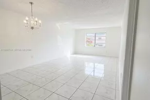 19051 NE 2nd Ave, Miami, FL 33179 - Photo 16