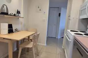 20400 W Country Club Dr, Aventura, FL 33180 - Photo 12