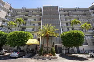 20400 W Country Club Dr, Aventura, FL 33180 - Photo 34