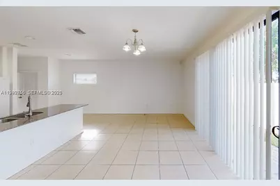 460 NE 194th Ter #460, Miami, FL 33179 - Photo 10