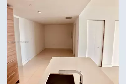 1300 S Miami Ave #4702, Miami, FL 33130 - Photo 6
