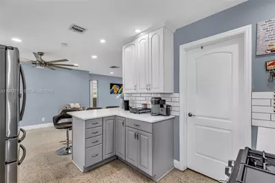 819 N 32nd Ave, Hollywood, FL 33021 - Photo 14