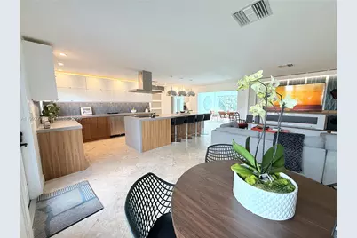 2497 NW South Manor Ave, Stuart, FL 34994 - Photo 6