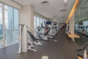 151 SE 1, Miami, FL 33131 - Photo 24