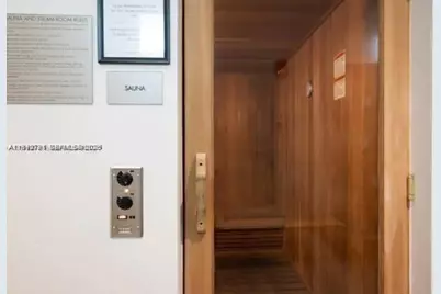 151 SE 1 #3111, Miami, FL 33131 - Photo 26