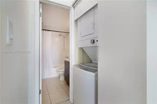 10900 SW 104th St, Miami, FL 33176 - Photo 6