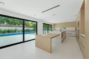 21490 Highland Lakes Blvd, Miami, FL 33179 - Photo 6