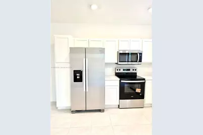 359 NE 16th St, Florida City, FL 33034 - Photo 16