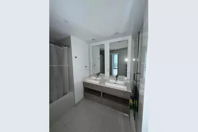 1300 S Miami Ave #3403, Miami, FL 33130 - Photo 6