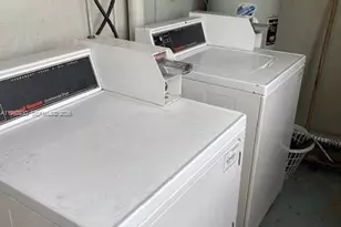 920 SE 2nd Ave, Hallandale Beach, FL 33009 - Photo 16