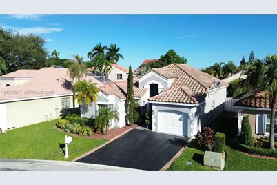 366 Bedford Ave, Weston, FL 33326 - Photo 2