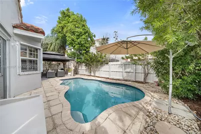 366 Bedford Ave, Weston, FL 33326 - Photo 30