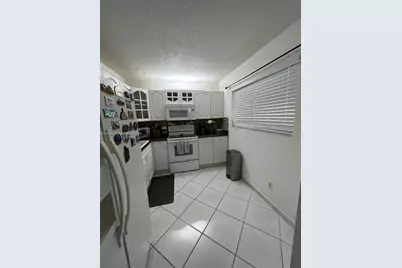 17000 NW 67th Ave #123, Hialeah, FL 33015 - Photo 2