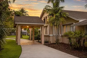 26451 SW 173rd Pl, Homestead, FL 33031 - Photo 2