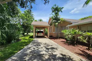 26451 SW 173rd Pl, Homestead, FL 33031 - Photo 10