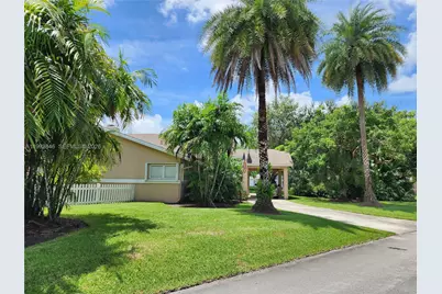 26451 SW 173rd Pl, Homestead, FL 33031 - Photo 4