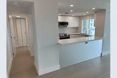 2655 Collins Ave #1204, Miami Beach, FL 33140 - Photo 4