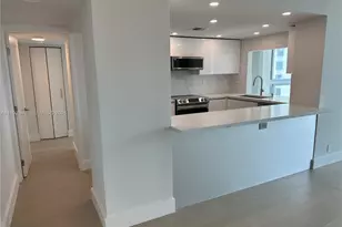 2655 Collins Ave, Miami Beach, FL 33140 - Photo 4