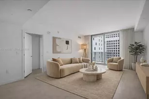 77 SE 5th St, Miami, FL 33131 - Photo 16