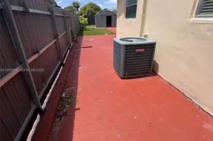 19220 NW 51st Ave, Miami Gardens, FL 33055 - Photo 22