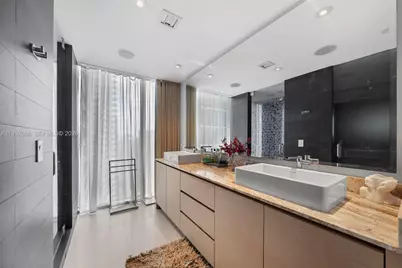 1040 Biscayne Blvd #PH-4607, Miami, FL 33132 - Photo 22