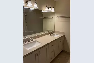 1764 NW 166th Ave, Pembroke Pines, FL 33028 - Photo 14