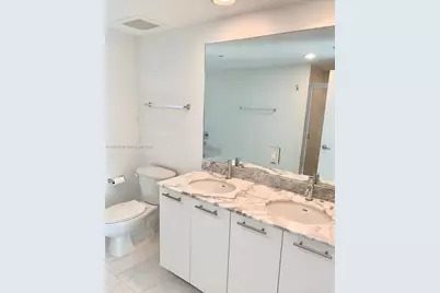 950 Brickell Bay Dr #3807, Miami, FL 33131 - Photo 12