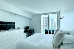 950 Brickell Bay Dr, Miami, FL 33131 - Photo 8