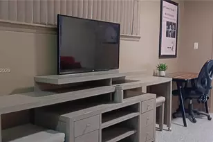 6761 Branch St, Hollywood, FL 33024 - Photo 6