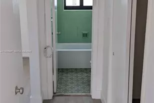 811 81st St, Miami Beach, FL 33141 - Photo 8