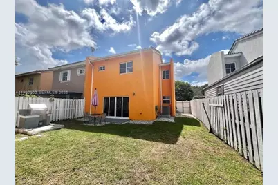 620 SW 7th Ter, Florida City, FL 33034 - Photo 6