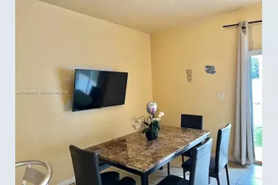 620 SW 7th Ter, Florida City, FL 33034 - Photo 18