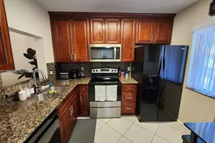 21951 Soundview Terrace, Boca Raton, FL 33433 - Photo 4