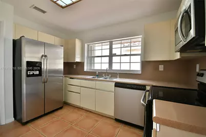 10380 NW 46th St #0, Doral, FL 33178 - Photo 8