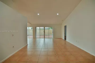 10380 NW 46th St #0, Doral, FL 33178 - Photo 4