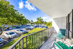 800 Parkview Dr, Hallandale Beach, FL 33009 - Photo 18
