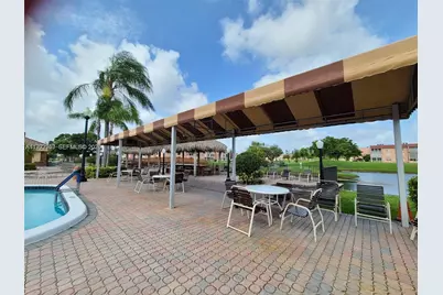 9580 Sunrise Lakes Blvd #205, Sunrise, FL 33322 - Photo 36