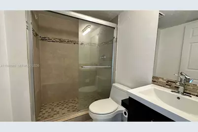 450 W Palm Cir W #207, Pembroke Pines, FL 33025 - Photo 16