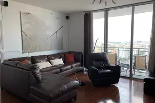 90 SW 3rd St, Miami, FL 33130 - Photo 2